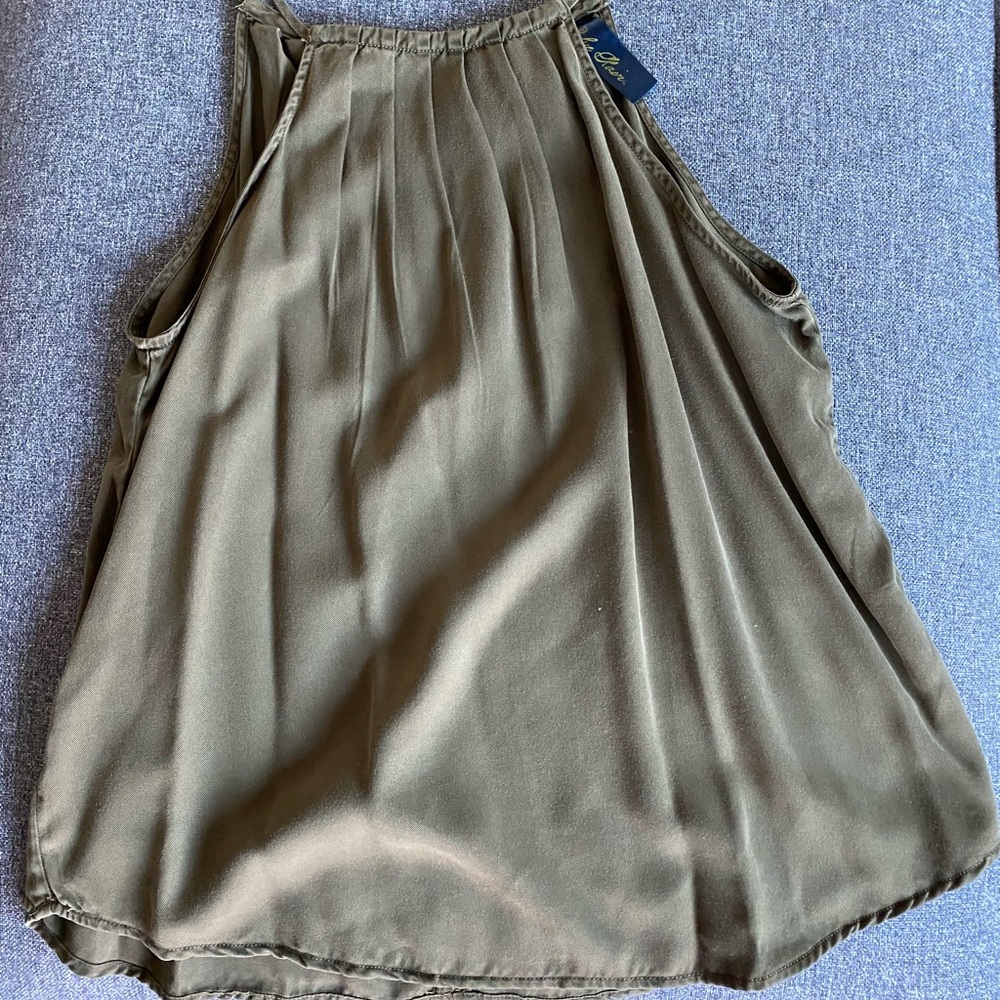 Army green women’s sleeveless blouse